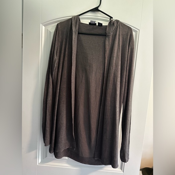 Tahari Linen Hooded Cardigan - Picture 2 of 5